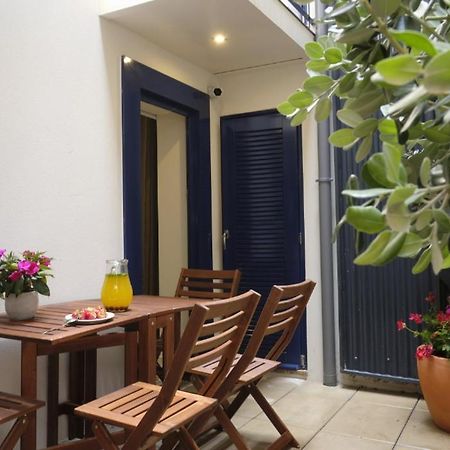 Oporto Wall Apartments ภายนอก รูปภาพ