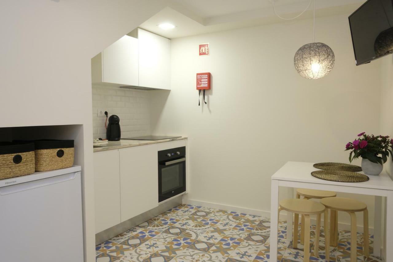 Oporto Wall Apartments ภายนอก รูปภาพ
