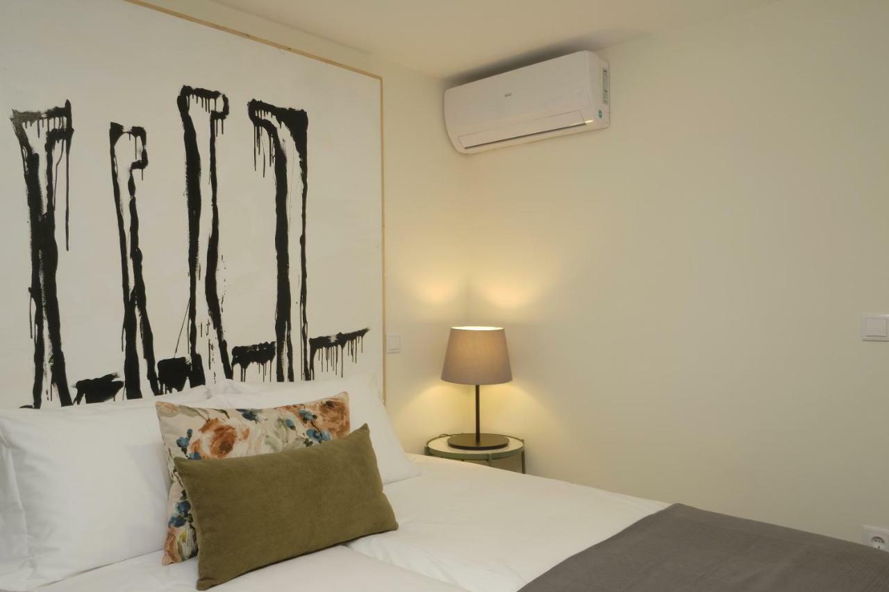Oporto Wall Apartments ภายนอก รูปภาพ