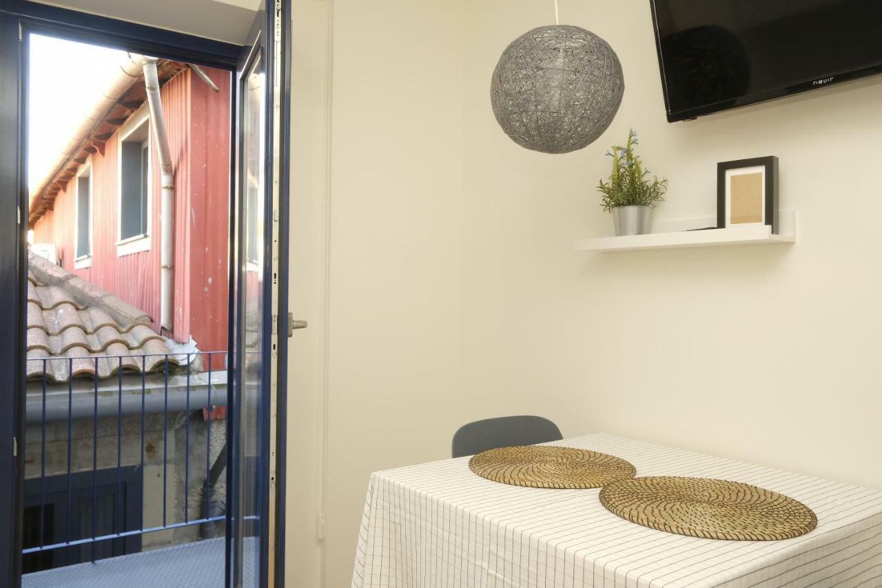 Oporto Wall Apartments ภายนอก รูปภาพ