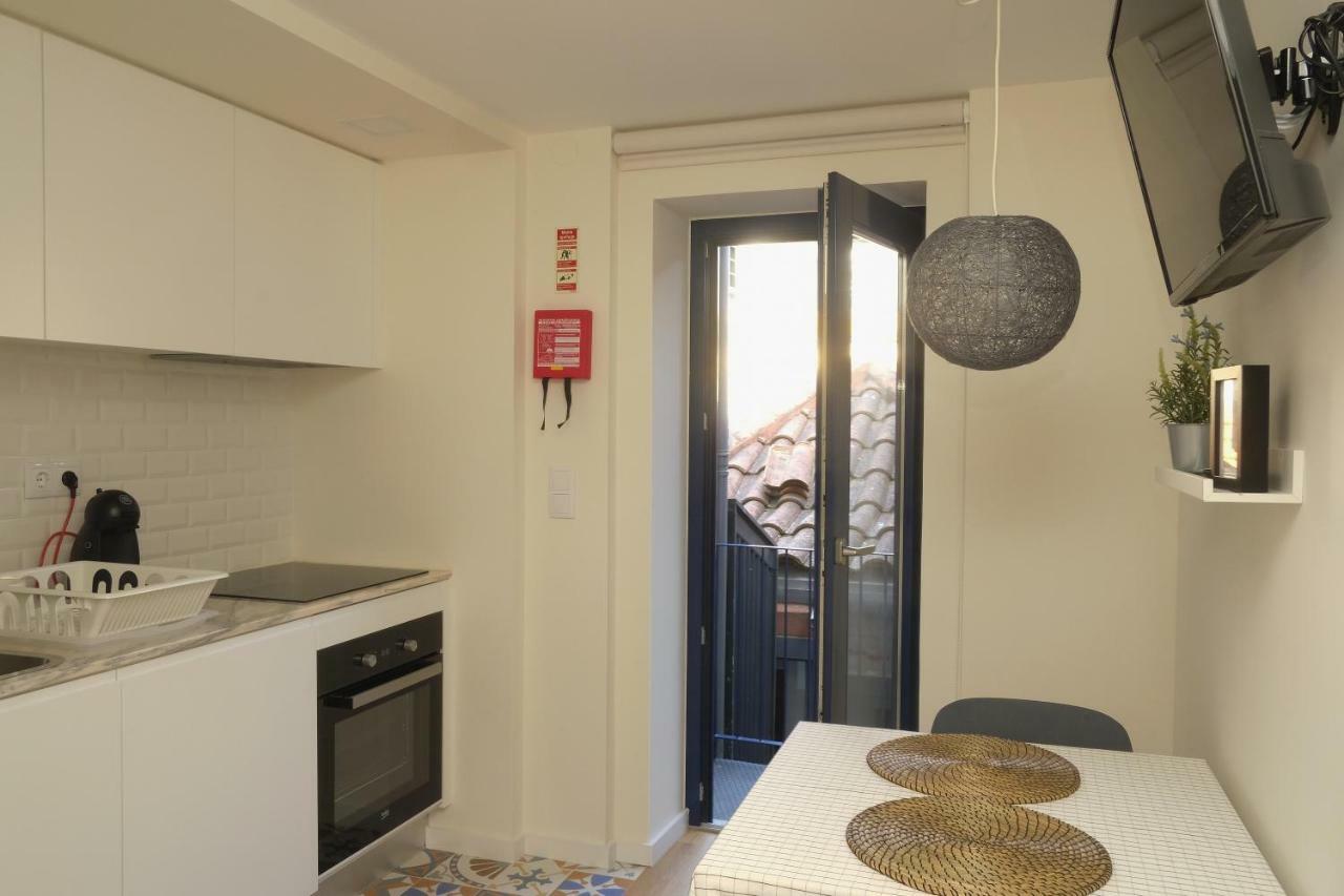 Oporto Wall Apartments ภายนอก รูปภาพ