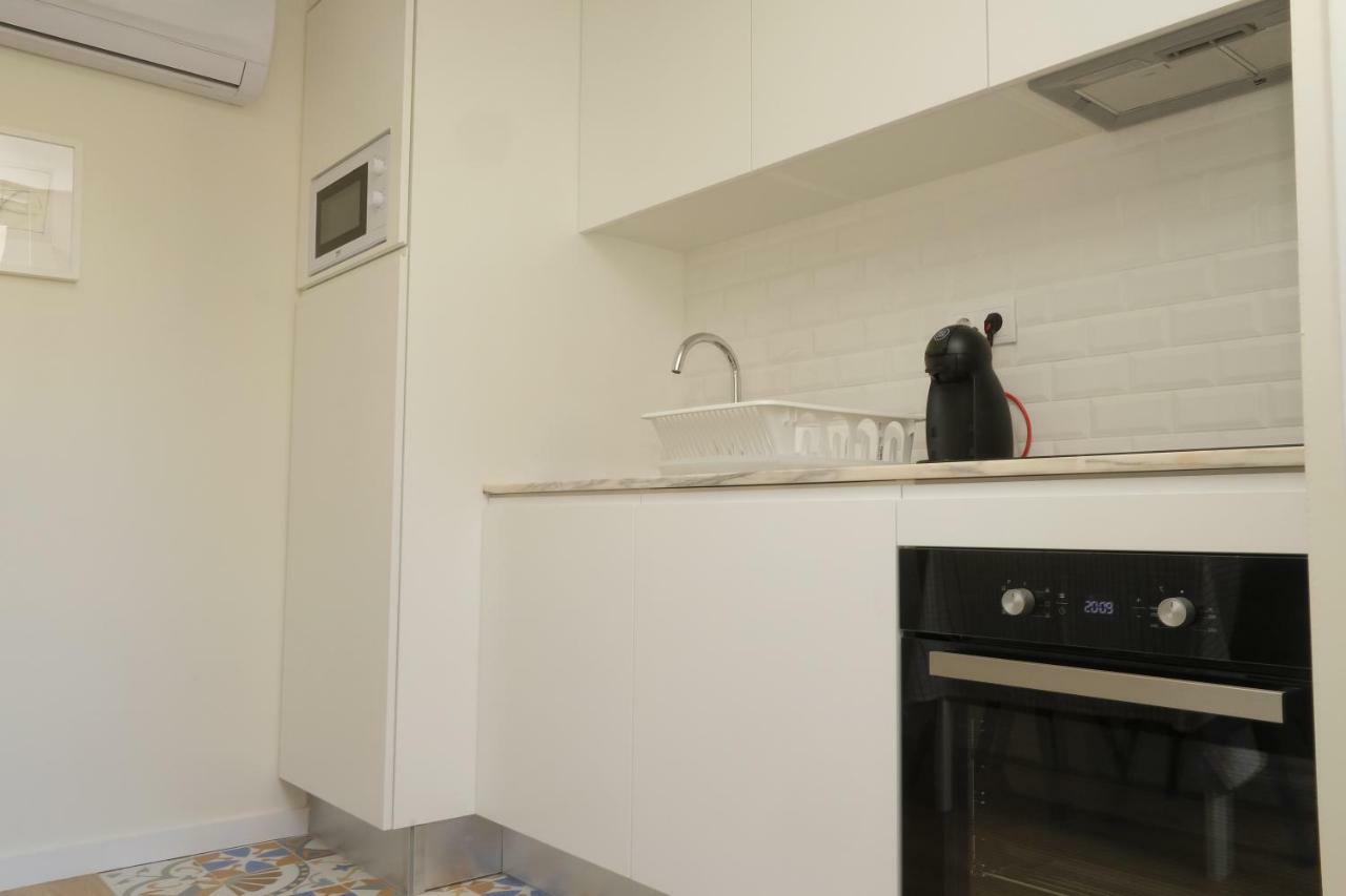 Oporto Wall Apartments ภายนอก รูปภาพ