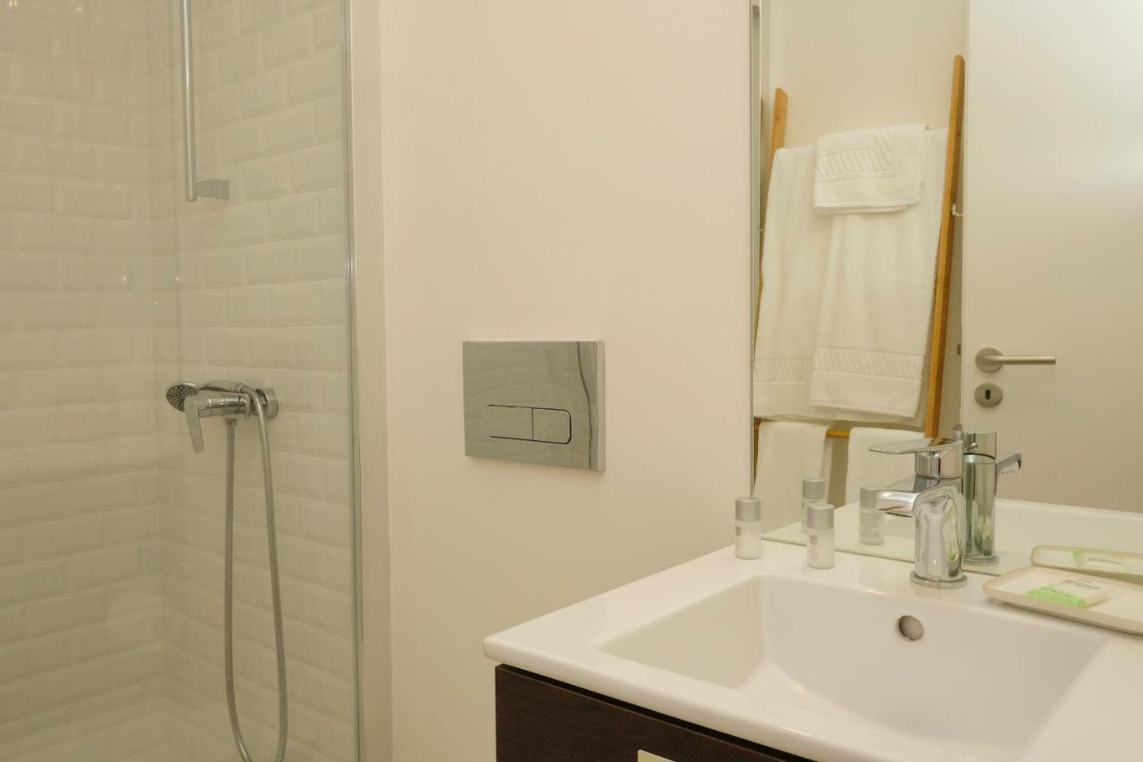 Oporto Wall Apartments ภายนอก รูปภาพ