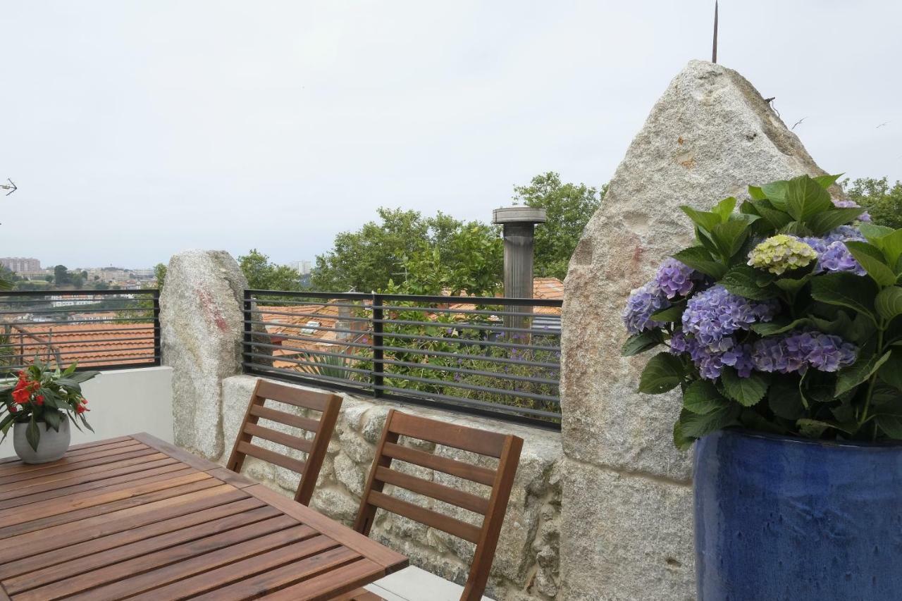 Oporto Wall Apartments ภายนอก รูปภาพ