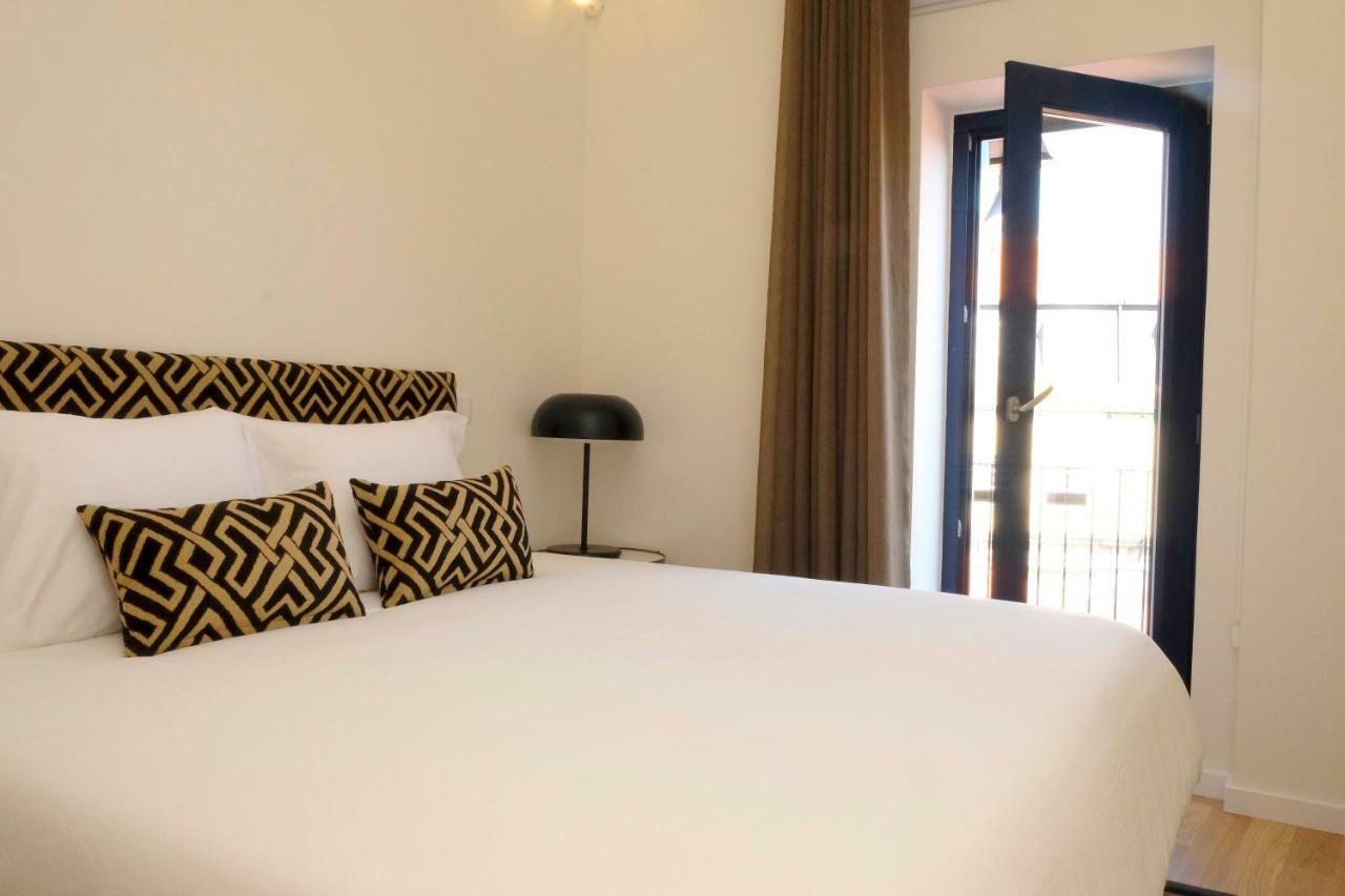 Oporto Wall Apartments ภายนอก รูปภาพ
