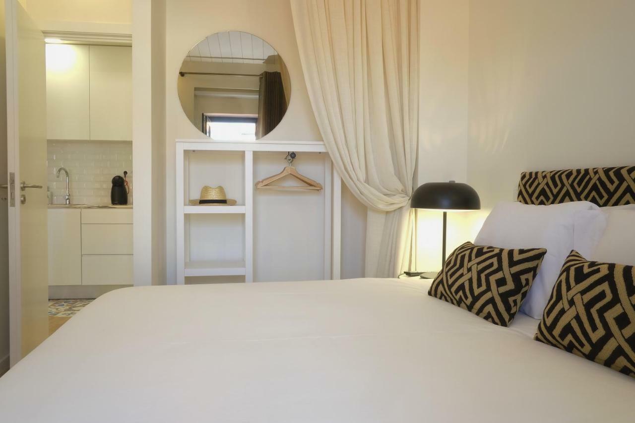 Oporto Wall Apartments ภายนอก รูปภาพ